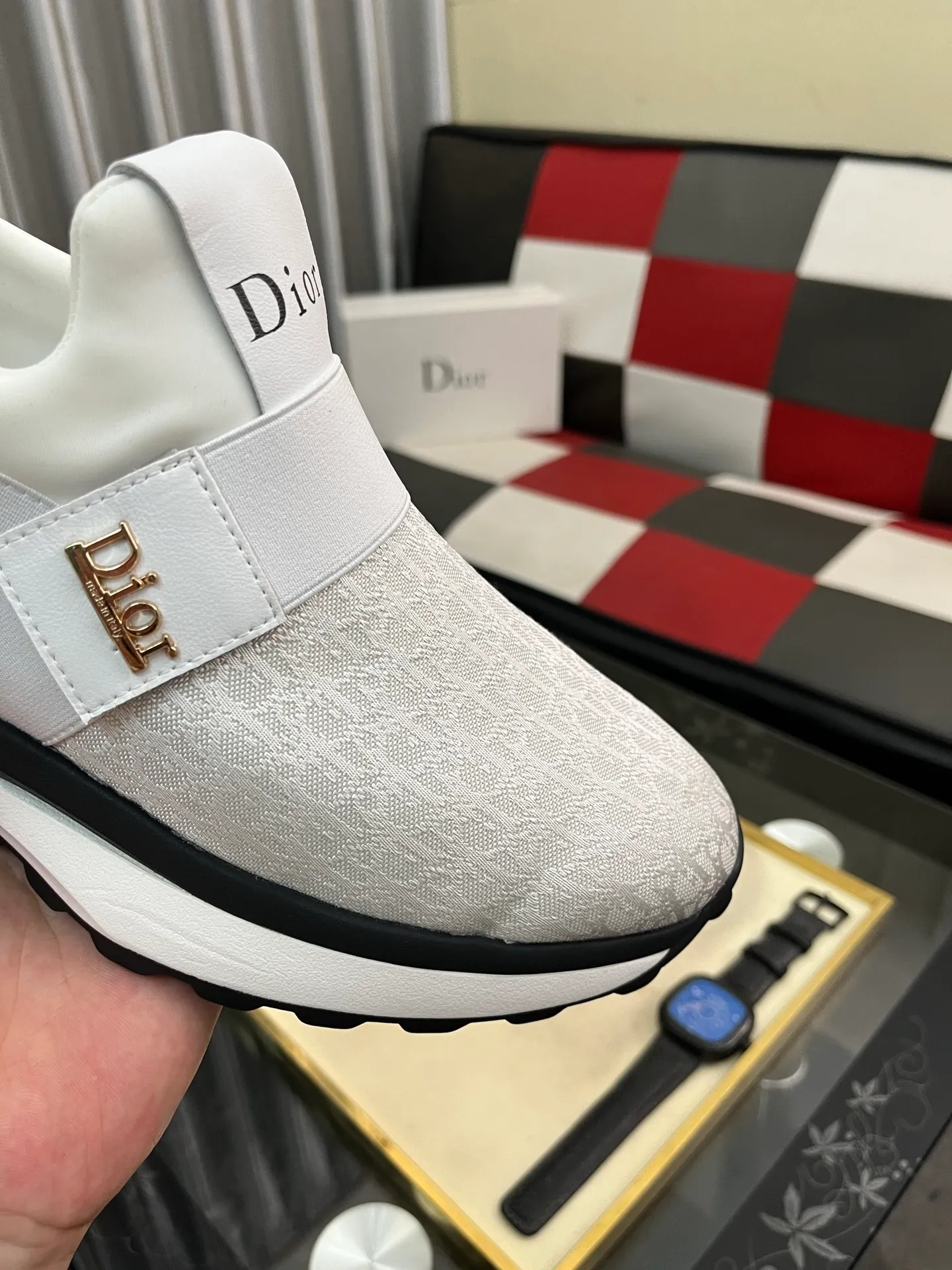 Men's Men's Shoes 💰458⌚️⌚️Dior [Dior] men's casual and trendy shoes are on the market! Strong British fashion style, the upper is made of nubuck leather with printed fabrics, comfortable pigskin lining, and original molded outsole. Designed by European and American masters, the perfect shape creates high quality, super versatile and very comfortable. High-end without losing taste, fashionable and novel! Code number: 38～442️⃣Colors available